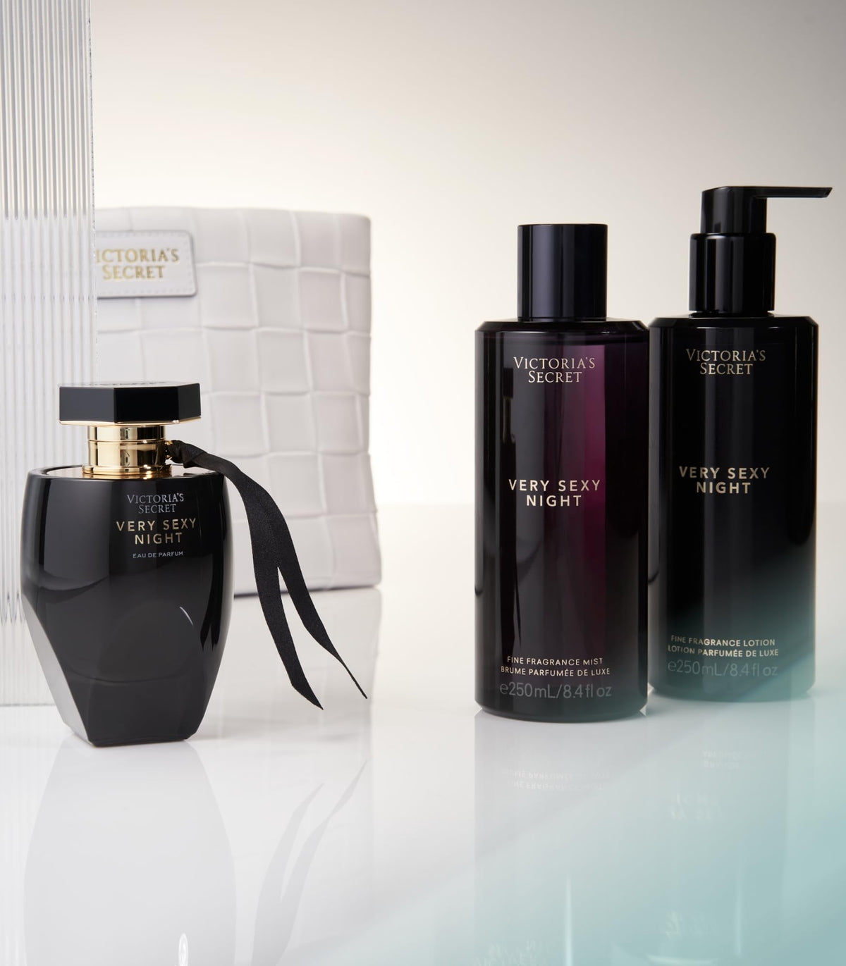 Victoria's Secret Very Sexy Night Fine Fragrance Mist 250ml packaging