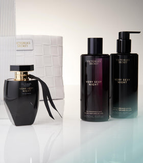 Victoria's Secret Very Sexy Night Fine Fragrance Mist 250ml packaging