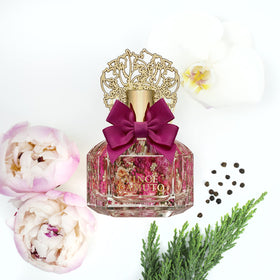 Vince Camuto Floreale Eau de Parfum lifestyle scene