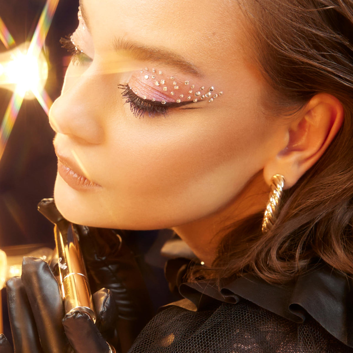Vivienne Sabó Cabaret Premiere Brown Mascara in a makeup setup