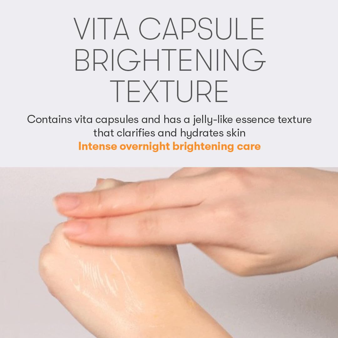 VT COSMETICS Vita-Light Reedle Shot 100 Serum application on skin