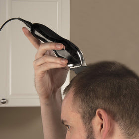 Wahl Chrome Pro adjustable taper lever in action