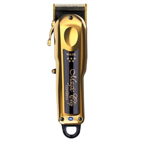 Wahl Professional 5 Star Magic Clip Cordless Clipper close-up of stagger-tooth blade