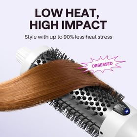 Wavytalk Thermal Brush Blowout support bristles close-up