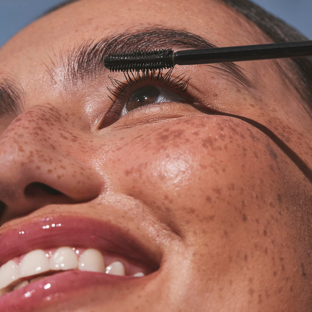 Well People Curling Mascara Black side view