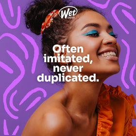 Wet Brush Original Detangler Hair Brush in use on wet hair