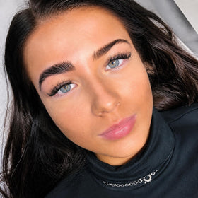 Y-comb from the ARYANA NEW YORK Brow Lift Kit