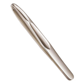ZERNBER Eyebrow Tweezers front view with rounded tips