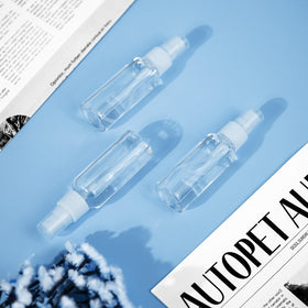 Zoizocp Mini Spray Bottles 30ml displayed on table